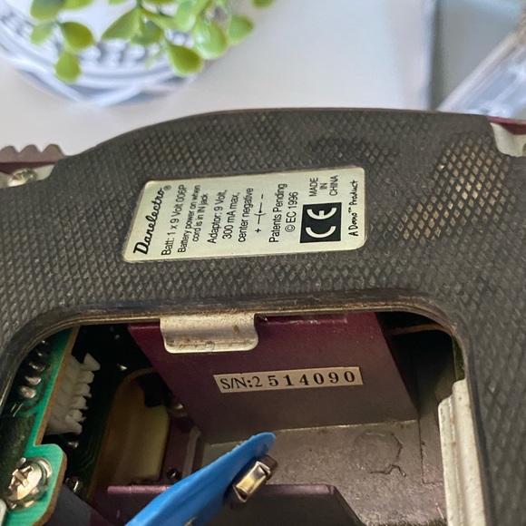 Danelectro FabTone Distortion Overdrive Fuzz Guitar Pedals 9 Volt Red Control - Picture 11 of 12